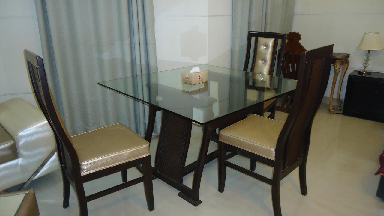 Midway Hotel & Restaurant Sadiqabad ภายนอก รูปภาพ